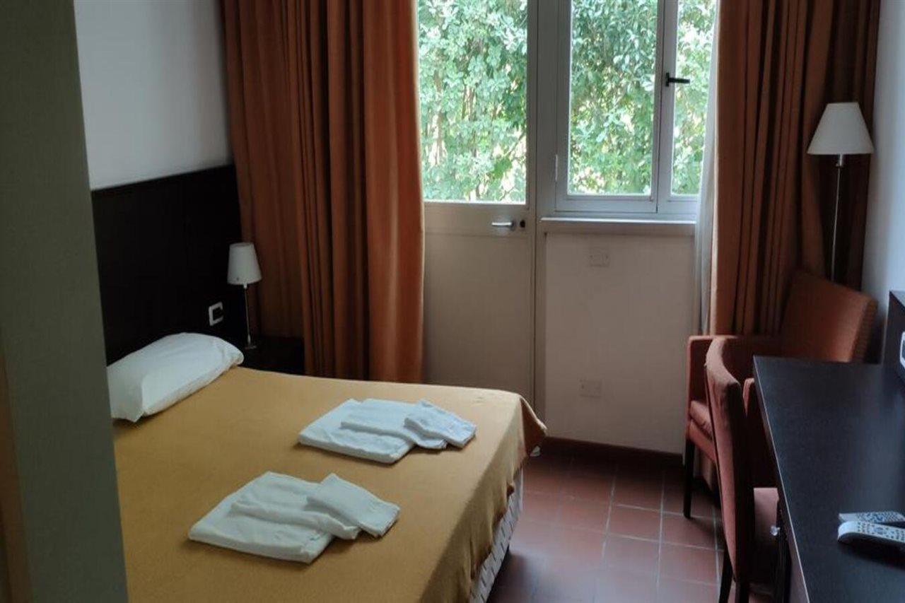 Beach Hotel Eurovil Predore Bagian luar foto
