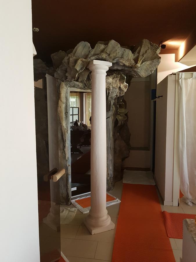 Beach Hotel Eurovil Predore Bagian luar foto
