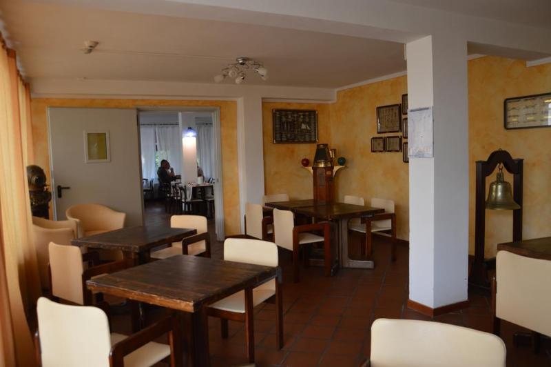 Beach Hotel Eurovil Predore Bagian luar foto