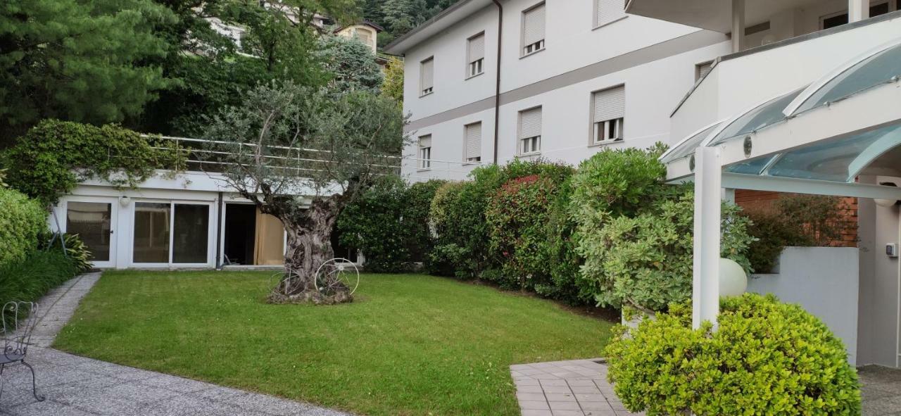 Beach Hotel Eurovil Predore Bagian luar foto